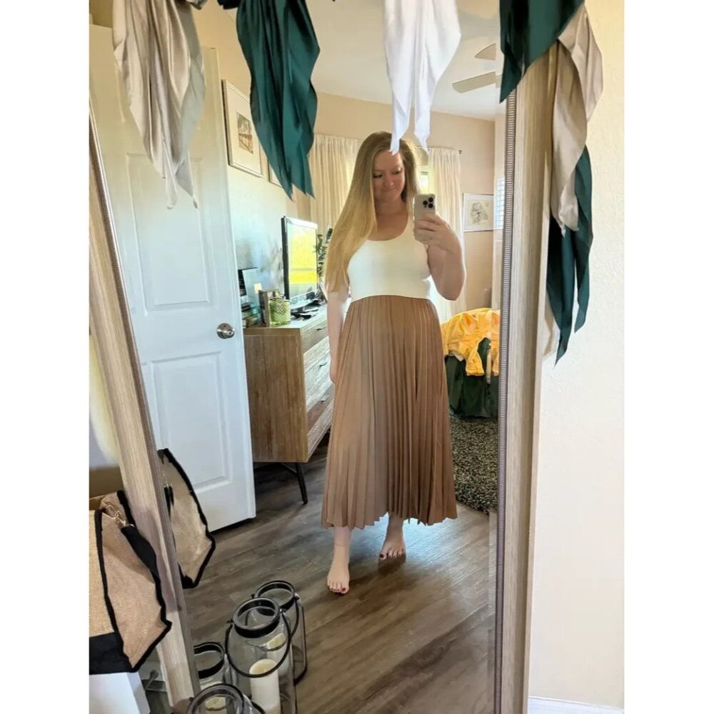 Cinq à Sept Parma White & Tan Casual Dress – Women’s Size M (Retails $495) - Picture 7 of 14